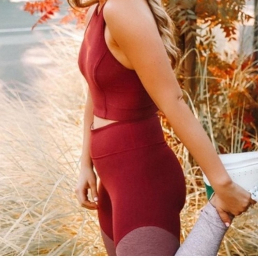 Outdoor Voices Athena Crop Top High Neck Cabernet Burgundy Size Small